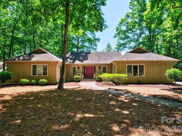 6 Honeysuckle Woods , Lake Wylie, SC 29710