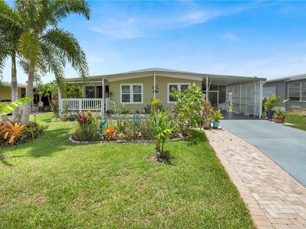 26049 Princess LN , BONITA SPRINGS, FL 34135