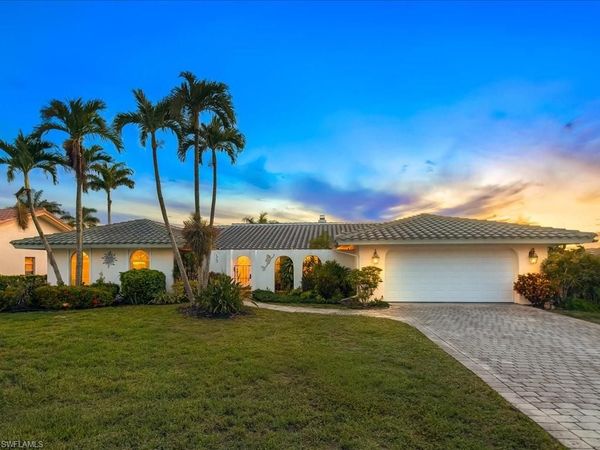 2428 Duchess CT, NAPLES, FL 34112