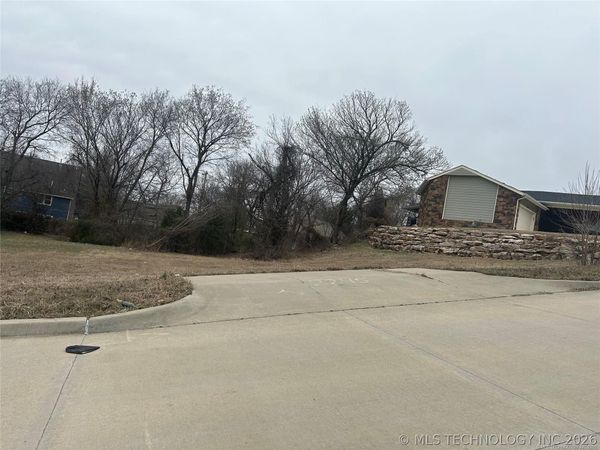 Main Street , Tulsa, OK 74105