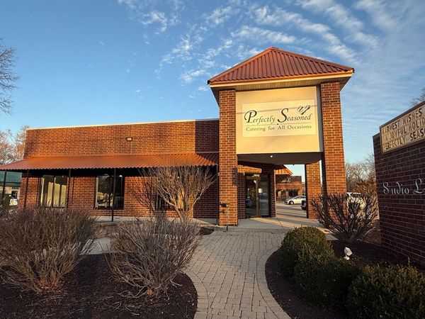 11015 Main St, Roscoe, IL 61073