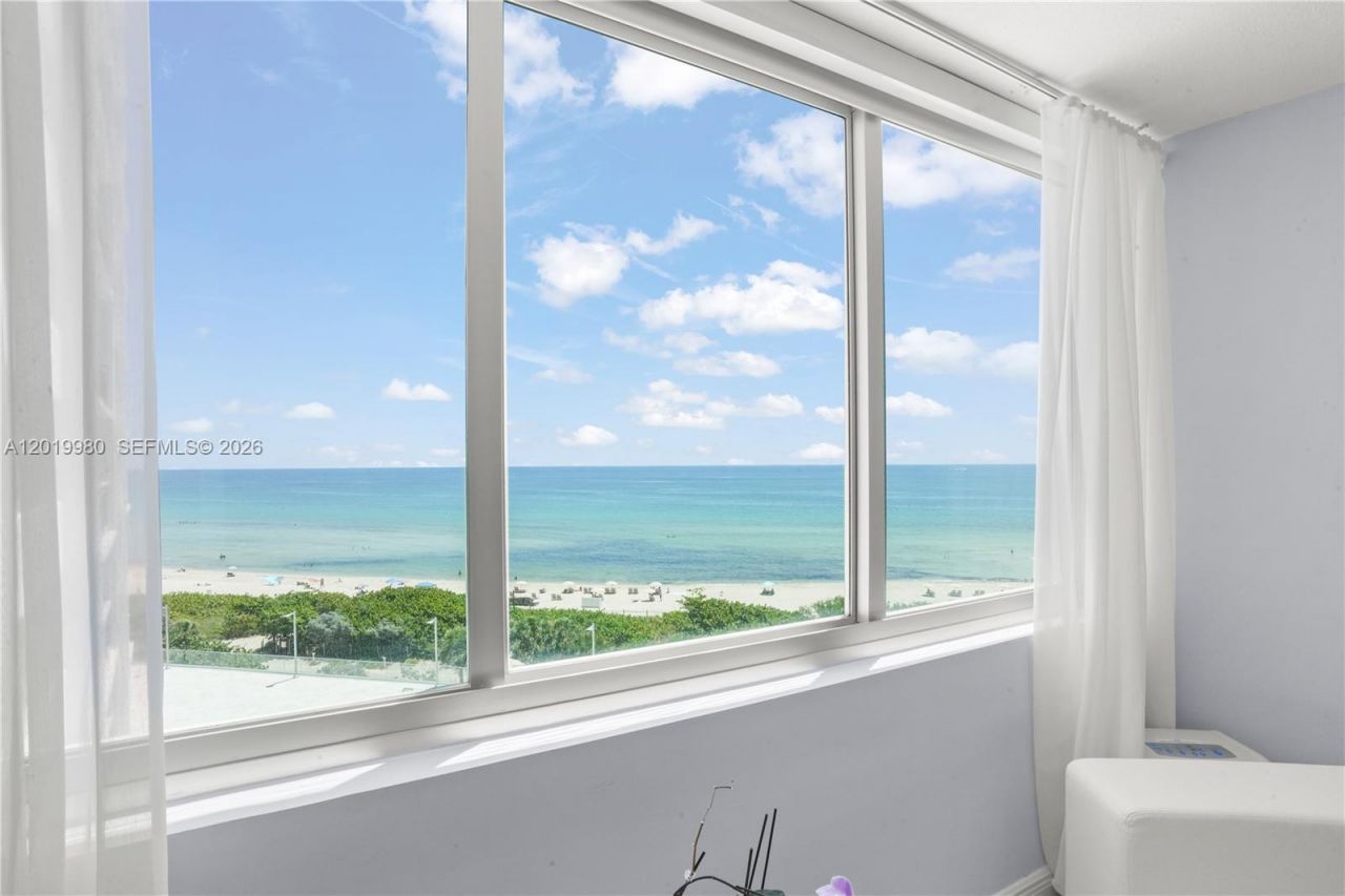7135 Collins Ave , Unit 712, Miami Beach, FL 33141 Photo
