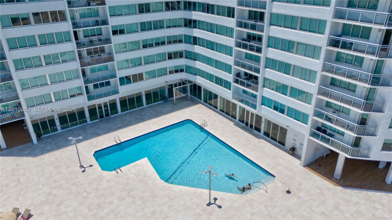 7135 Collins Ave , Unit 712, Miami Beach, FL 33141 Photo