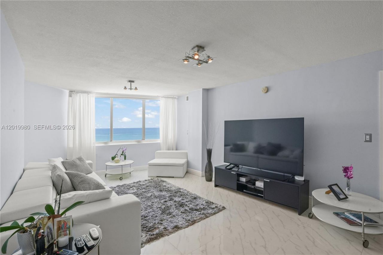 7135 Collins Ave , Unit 712, Miami Beach, FL 33141 Photo