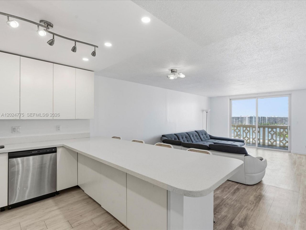 1817 S Ocean Dr , Unit 918, Hallandale Beach, FL 33009 Photo