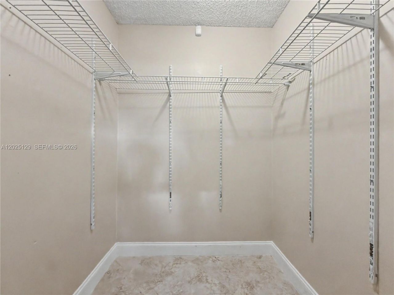 500 Bonnie Brae Way, Unit 17, Hollywood, FL 33021 Photo