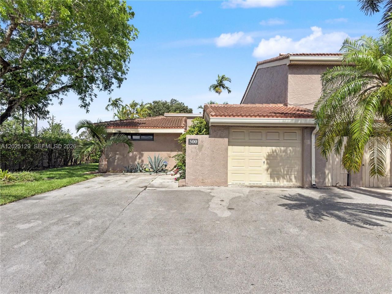 500 Bonnie Brae Way, Unit 17, Hollywood, FL 33021 Photo