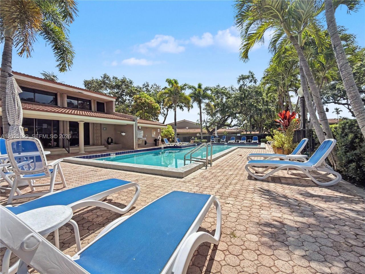 500 Bonnie Brae Way, Unit 17, Hollywood, FL 33021 Photo