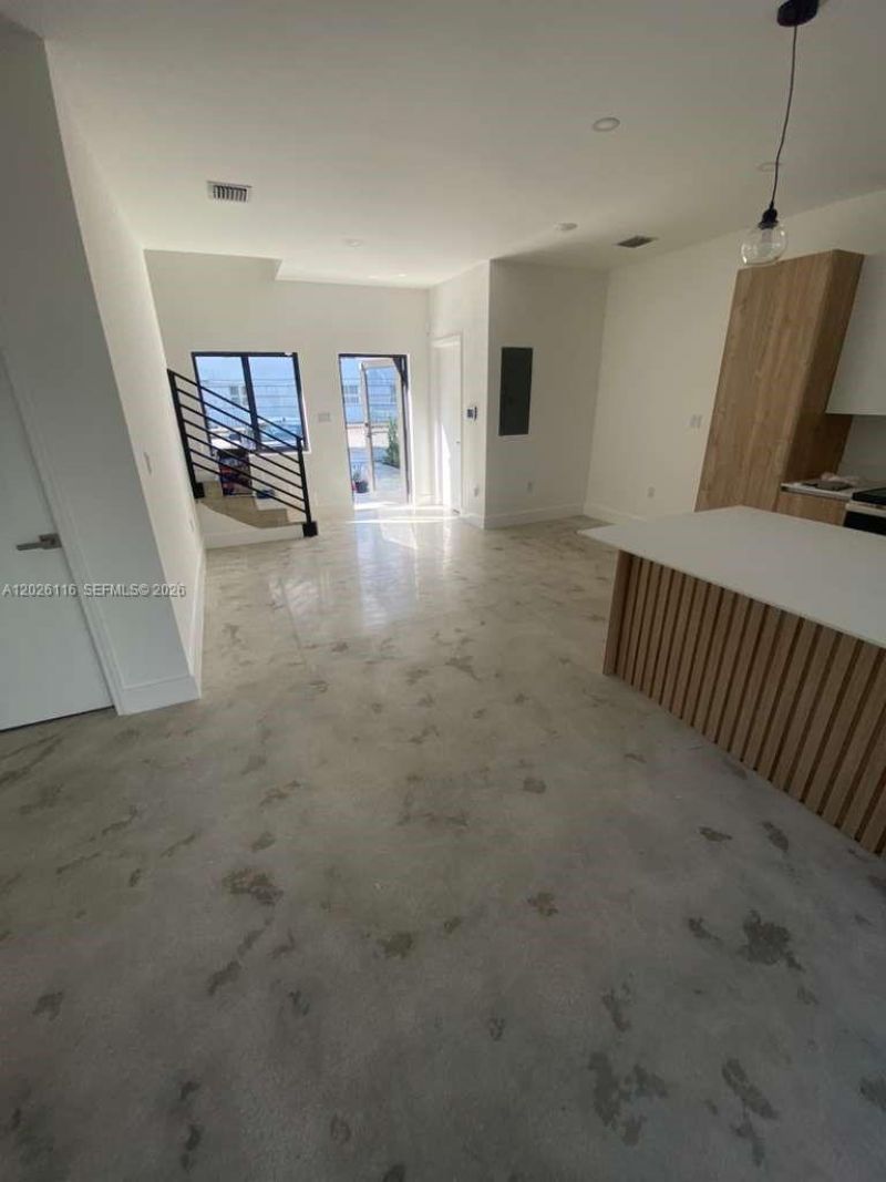 6233 NW 20th Ave, Unit B, Miami, FL 33147 Photo