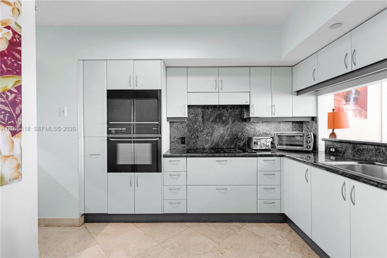 1455 Ocean Dr , Unit 1106, Miami Beach, FL 33139 Photo