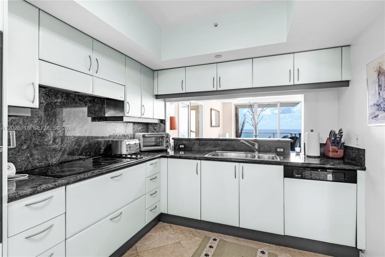 1455 Ocean Dr , Unit 1106, Miami Beach, FL 33139 Photo