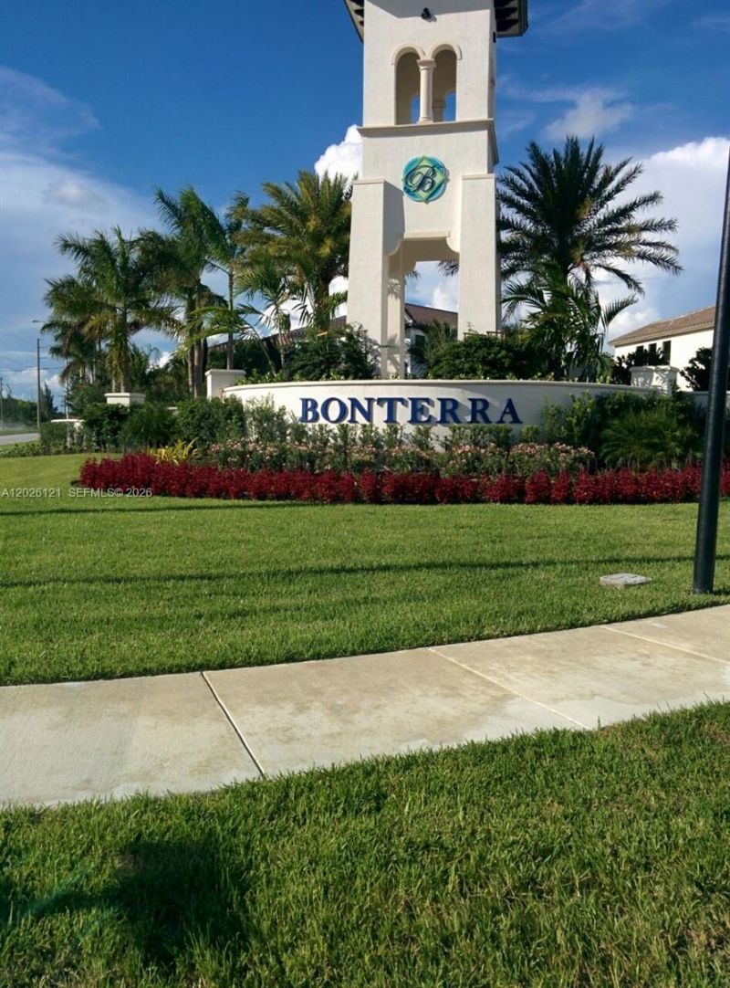 9307 W 33rd Way, Hialeah, FL 33018 Photo