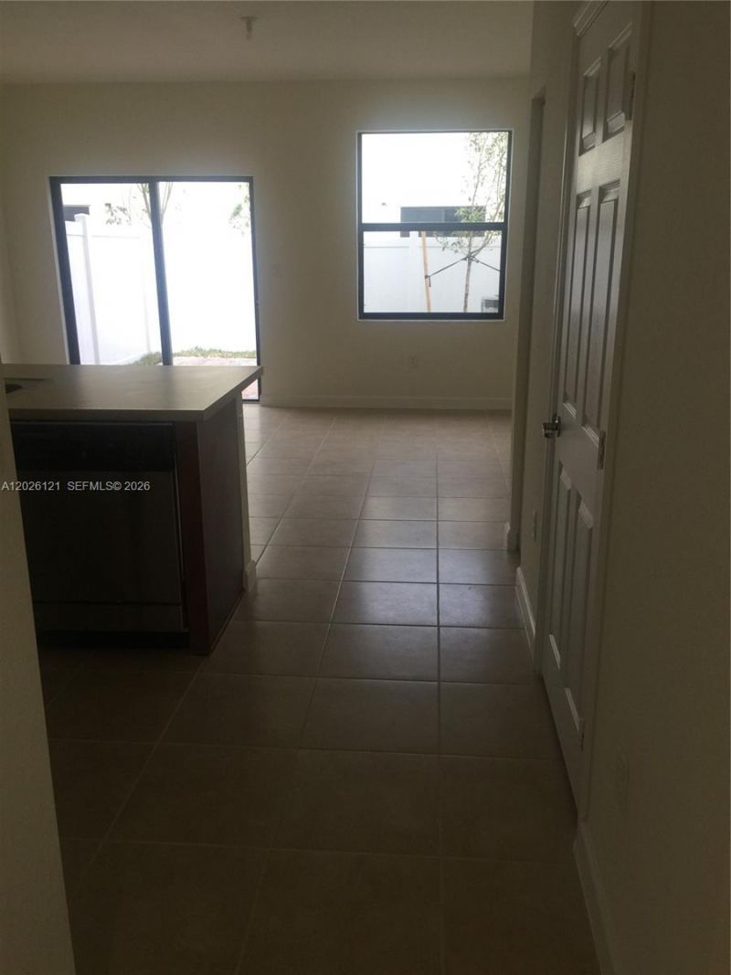 9307 W 33rd Way, Hialeah, FL 33018 Photo