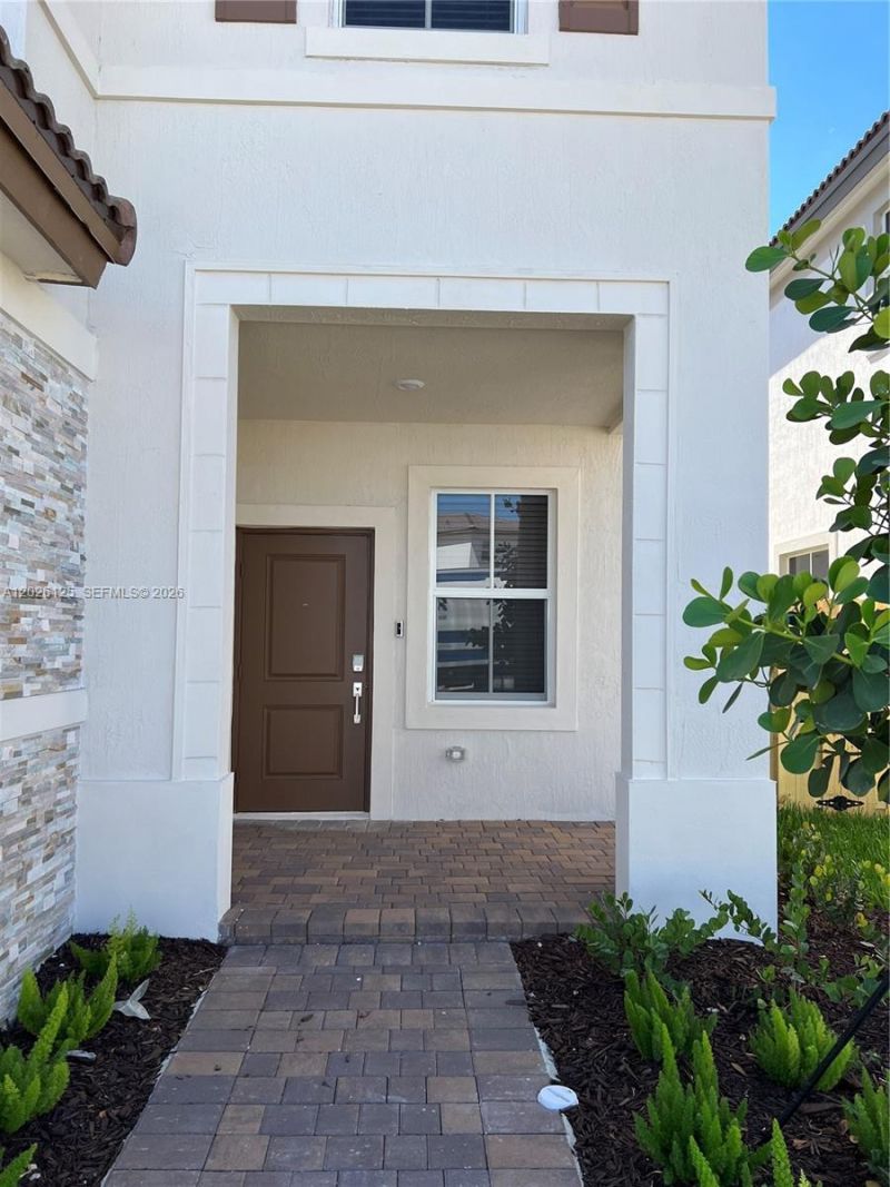 2340 NW 130 Terrace, Miami, FL 33167 Photo