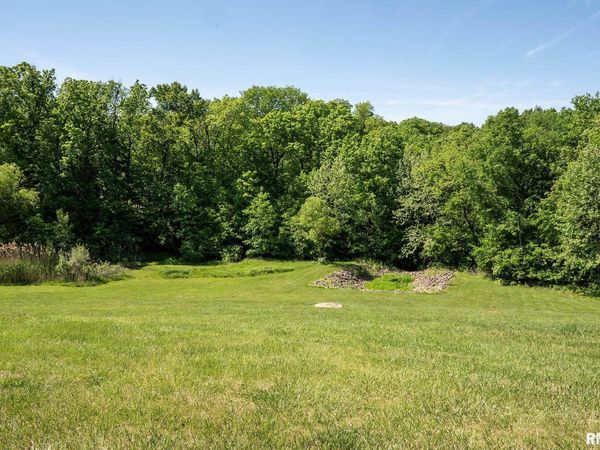 8214 S HIDDEN POINT Road, Glasford, IL 61533