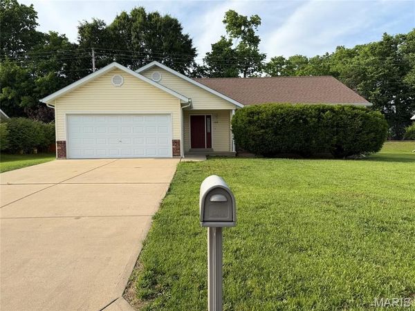 1310 Sleepy Hollow Drive , Troy, MO 63379