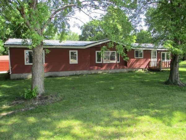 2307 23rd Street , Emmetsburg, IA 50536