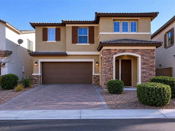 8034 Ponderosa Hill Street, Las Vegas, NV 89113