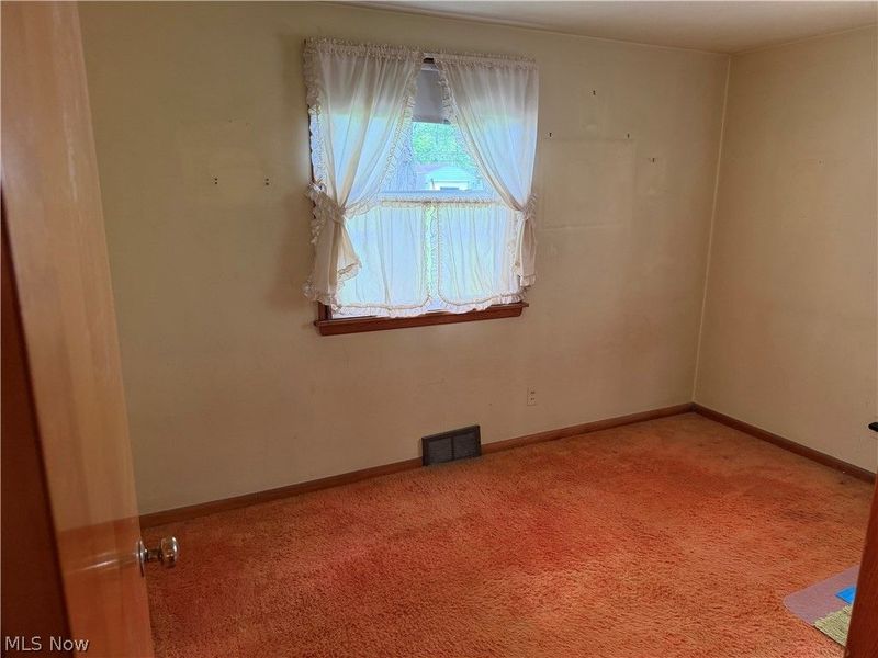 5851 Louise Avenue NW, Warren, OH 44483 Photo 22