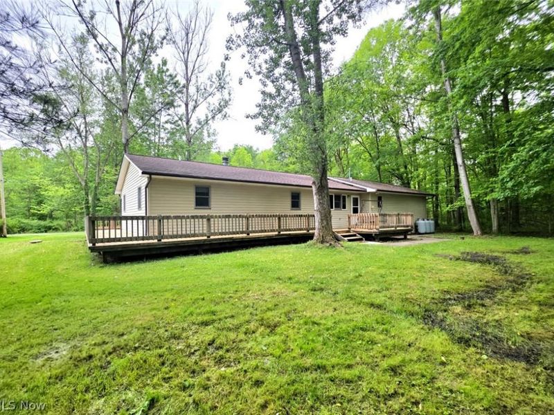 9311 Knowlton Road, Garrettsville, OH 44231 Photo 3