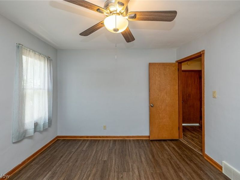 6136 N Canterbury Road , Parma, OH 44129 Photo 17