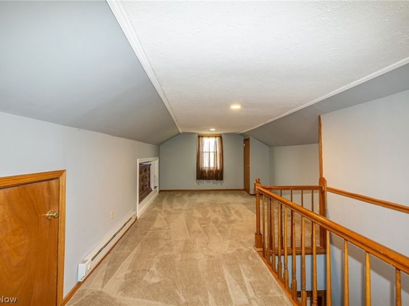 6136 N Canterbury Road , Parma, OH 44129 Photo 18