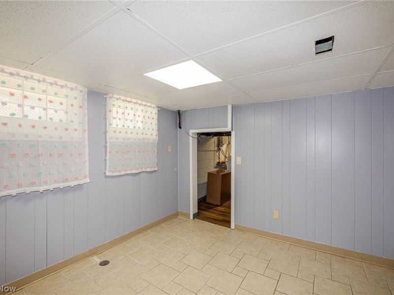 6136 N Canterbury Road , Parma, OH 44129 Photo 25