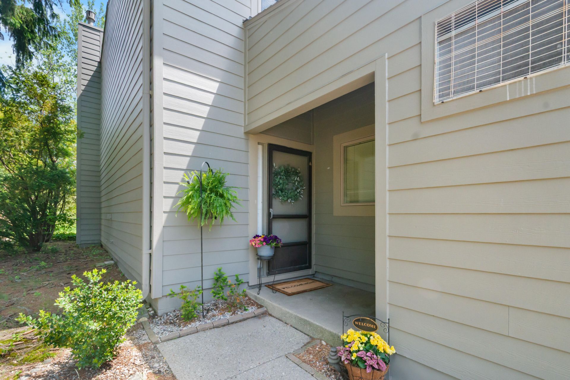 744 Peninsula Court, Ann Arbor, MI 48105 Main Photo