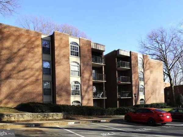 3318 WOODBURN VILLAGE DRIVE, Unit 32, ANNANDALE, VA 22003