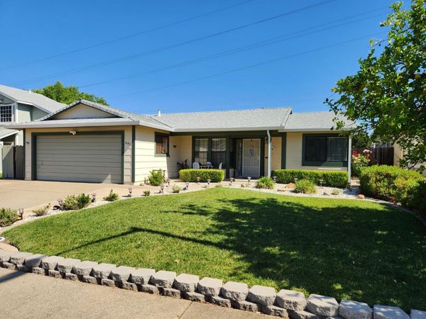 641 Grider Dr, Roseville, CA 95678