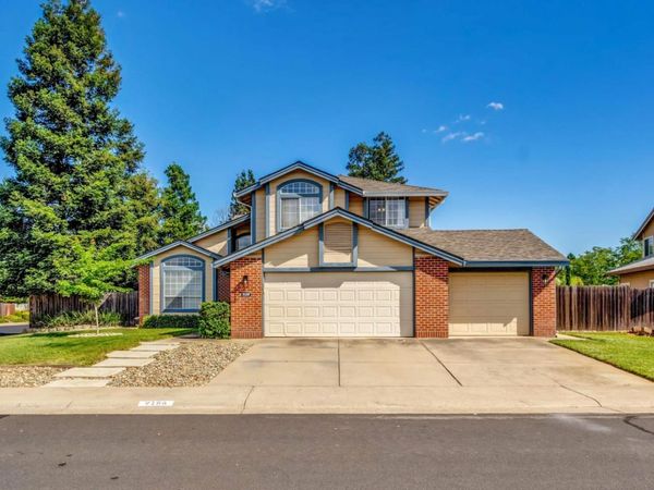 9186 Lagrange Ct, Elk Grove, CA 95624