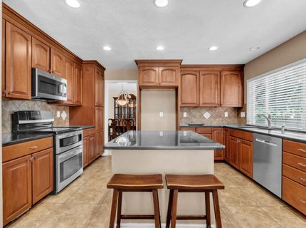 9186 Lagrange Ct, Elk Grove, CA 95624 Photo