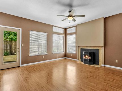 9186 Lagrange Ct, Elk Grove, CA 95624 Photo