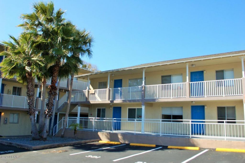 415 N Halifax Avenue, Unit 103, Daytona Beach, FL 32118 Photo