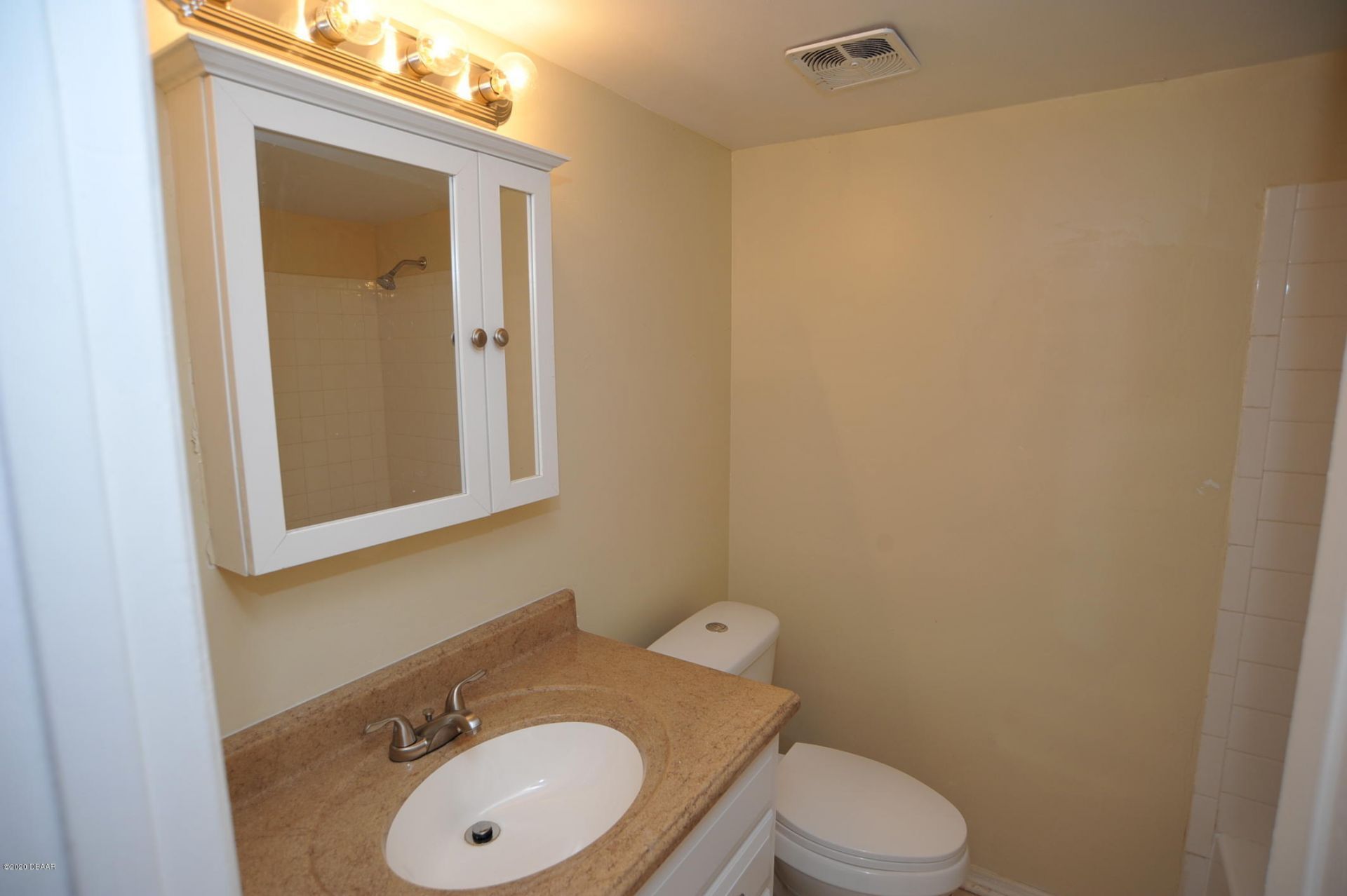 415 N Halifax Avenue, Unit 103, Daytona Beach, FL 32118 Photo