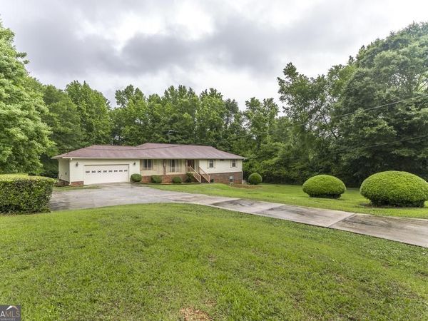 411 Hickory Lane, Griffin, GA 30223