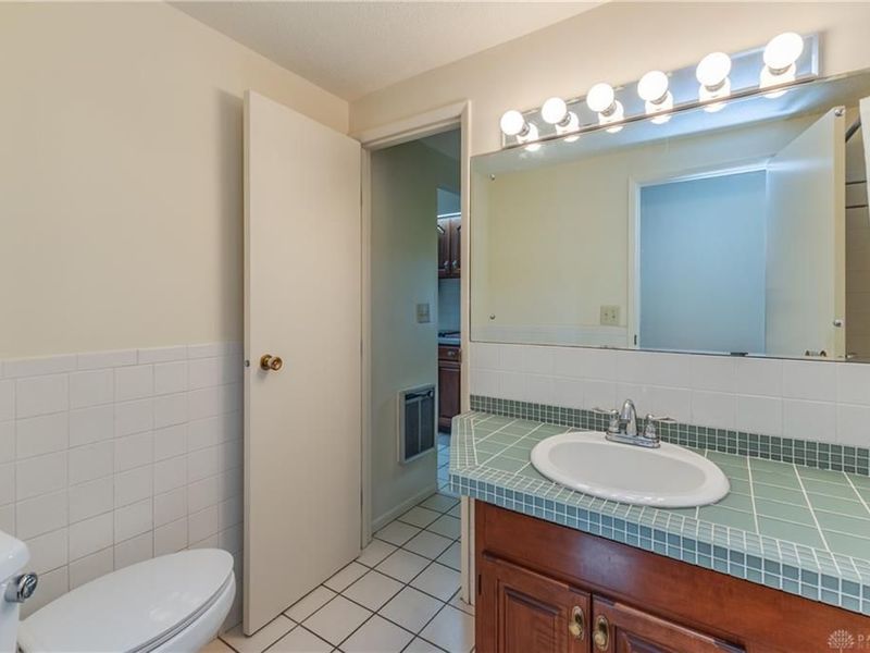 6065 Country Estates Drive, Tipp City, OH 45371 Photo 24