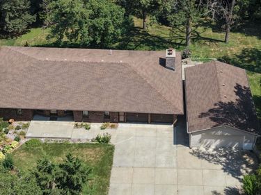 27612 Fontanelle Oaks Circle, Nickerson, NE 68044