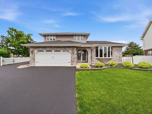 14807 Becky Court , Oak Forest, IL 60452