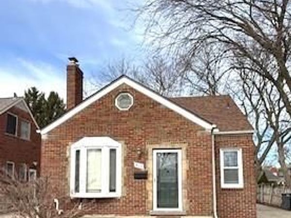 414 Moross Road, Grosse Pointe Farms, MI 48236