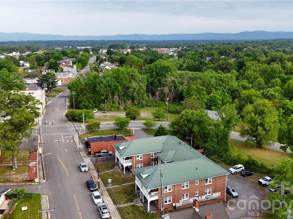 1007 S Main Street, Mount Airy, NC 27030
