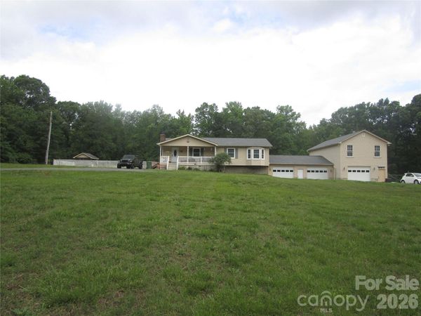 229 Oakridge Road , Stanley, NC 28164