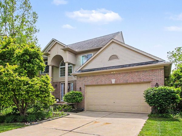 7878 Greene Farm Drive, Ypsilanti, MI 48197