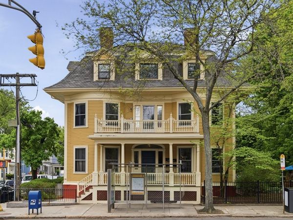 28 Highland Ave, Unit 4, Somerville, MA 02143