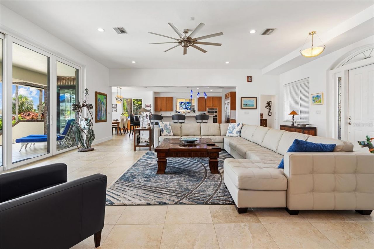 833 Ponce De Leon Drive, Tierra Verde, FL 33715 Photo