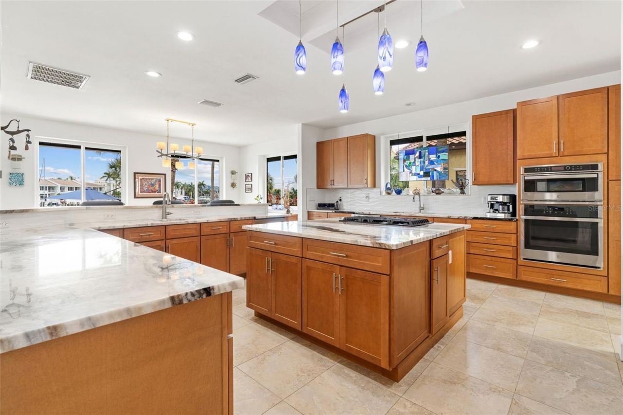 833 Ponce De Leon Drive, Tierra Verde, FL 33715 Photo
