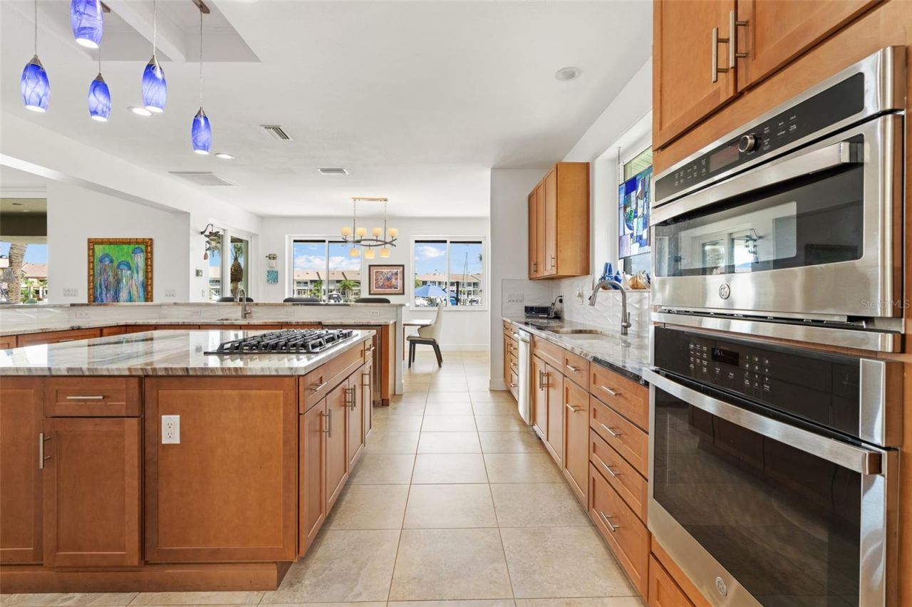 833 Ponce De Leon Drive, Tierra Verde, FL 33715 Photo