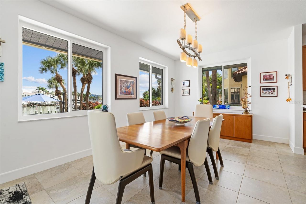 833 Ponce De Leon Drive, Tierra Verde, FL 33715 Photo