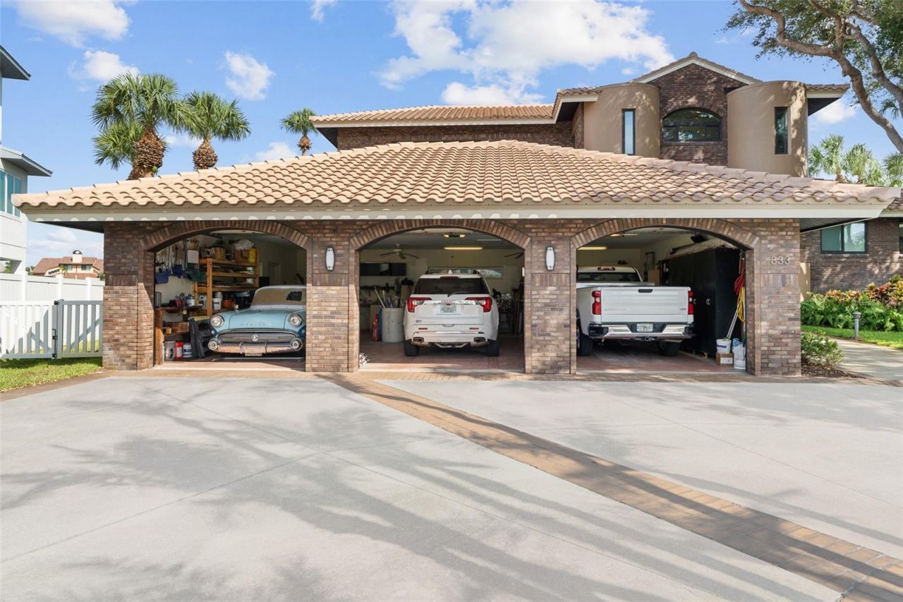 833 Ponce De Leon Drive, Tierra Verde, FL 33715 Photo