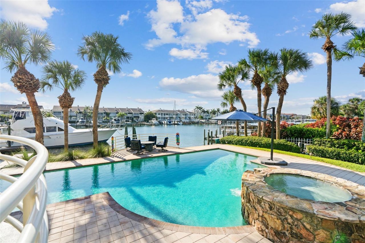 833 Ponce De Leon Drive, Tierra Verde, FL 33715 Photo
